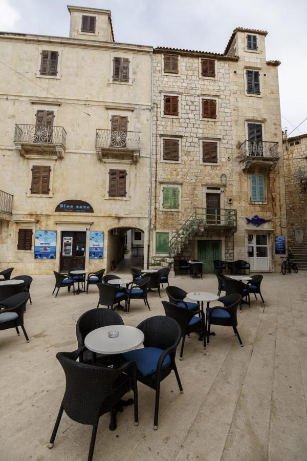 Apartment Filomena In The Center Komiza Luaran gambar