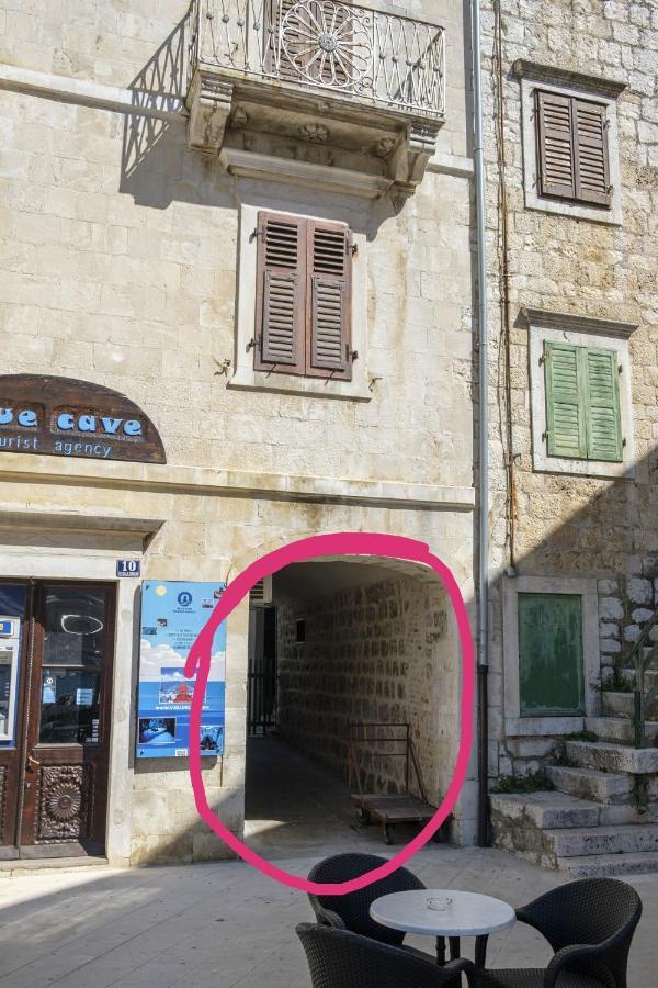 Apartment Filomena In The Center Komiza Luaran gambar