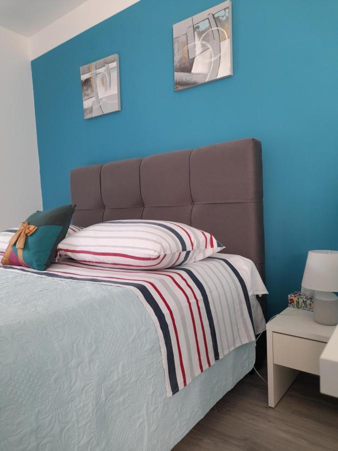 Apartment Filomena In The Center Komiza Luaran gambar
